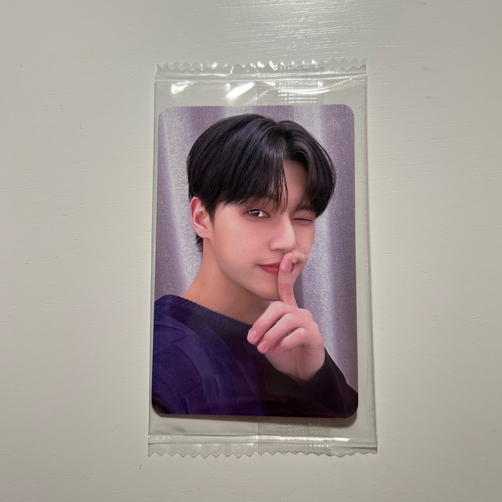 ATEEZ OFFICIAL WOOYOUNG PHOTO CARD THE WORLD EP.FIN: WILL KTOWN4U